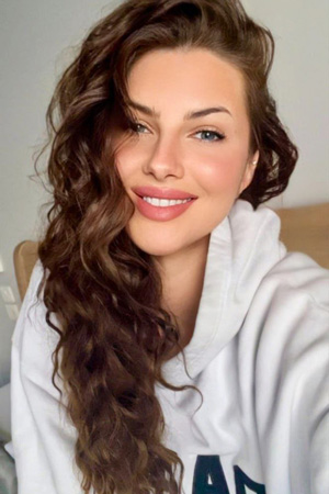 beautiful Ukrainian women