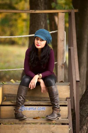 160670 - Indira Età: 41 - Russia