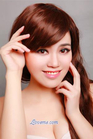 186825 - Cancan (Cara) Età: 37 - Cina