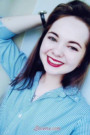 198300 - Lada Età: 28 - Russia