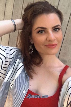 200016 - Anastasia Età: 32 - Russia