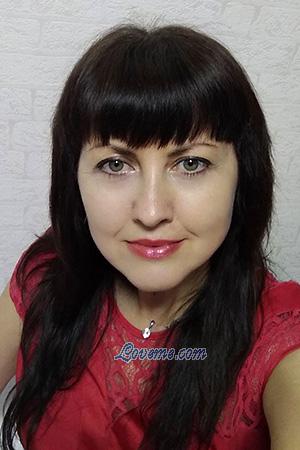 203204 - Viktoria Età: 49 - Ucraina