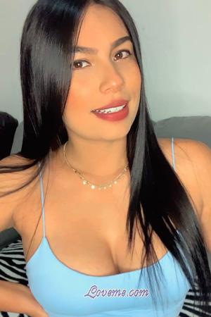 207414 - Daniela Età: 30 - Costa Rica