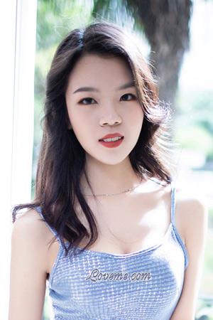 Cina women