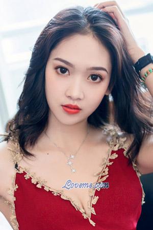 Cina women