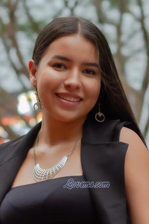 214077 - Laura Età: 20 - Colombia