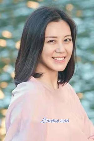 214527 - Dana Età: 46 - Cina