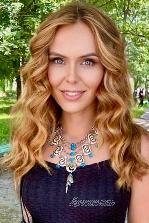 222945 - Tanya Età: 33 - Ucraina