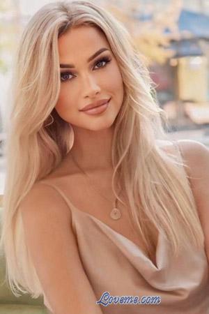 222985 - Oleksandra Età: 32 - Ucraina