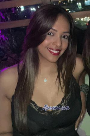 223191 - Claudia Età: 35 - Costa Rica
