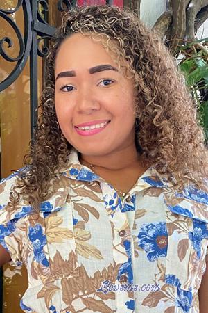 223204 - Karina Età: 26 - Colombia