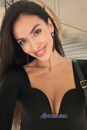 223256 - Liliia Età: 35 - Ucraina
