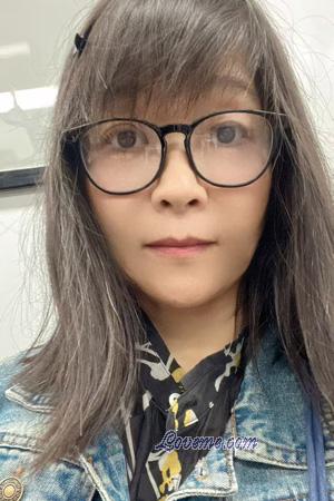 223613 - Ivy Età: 57 - Cina