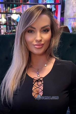 223627 - Yana Età: 37 - Kazakistan