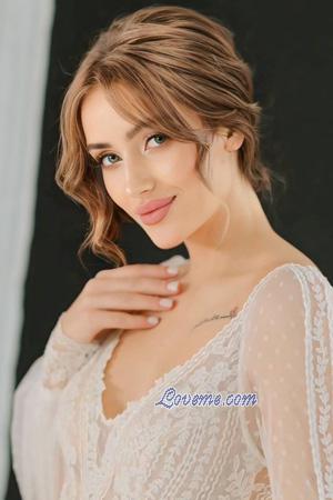 223807 - Viktoriia Età: 23 - Ucraina