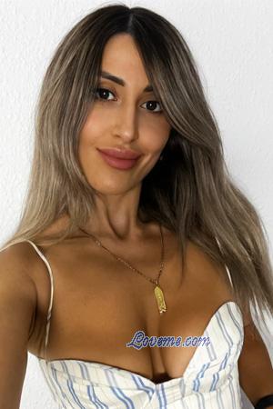 223877 - Kamilla Età: 37 - Ucraina