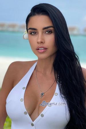223967 - Olena Età: 37 - Ucraina