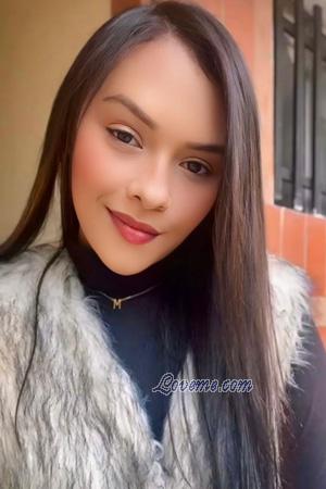 224065 - Jody Età: 31 - Colombia