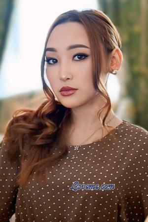 224455 - Sara Età: 22 - Kazakistan