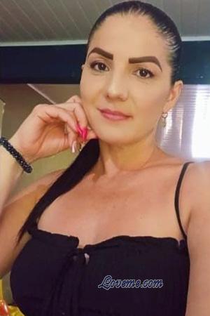 224503 - Kristy Età: 41 - Costa Rica