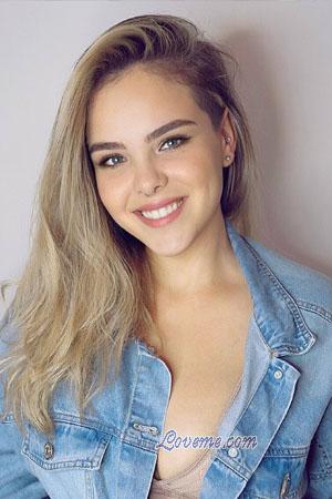 224723 - Stephanie Età: 38 - Argentina