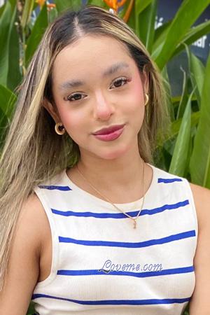 224729 - Isabella Età: 18 - Colombia