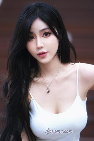 Ladies of Cina