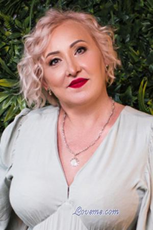 224983 - Nataliia Età: 57 - Ucraina