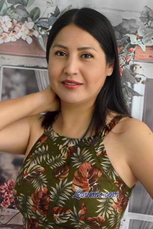 225018 - Vanessa Età: 42 - Perù