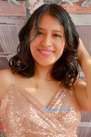 225206 - Fiorela Età: 34 - Perù