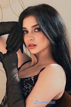 225243 - Anastasiia Età: 23 - Ucraina