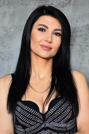 225257 - Yuliia Età: 47 - Ucraina