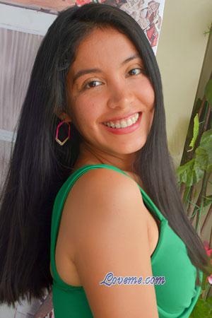 225369 - Valeria Età: 27 - Perù