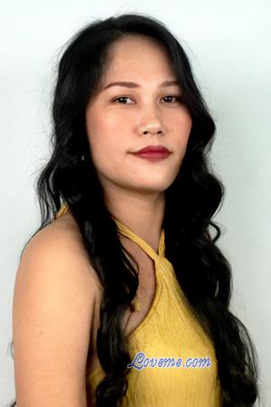 Ladies of Le Filippine