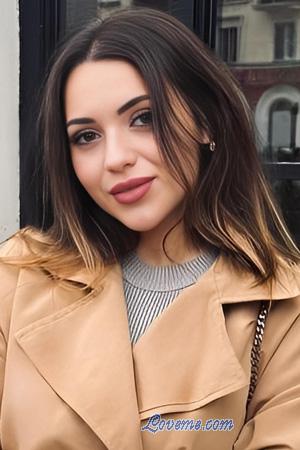 225577 - Yana Età: 28 - Ucraina