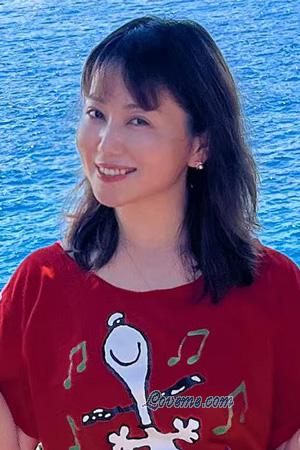 225628 - Lily Età: 51 - Cina