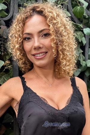 225652 - Olena Età: 45 - Ucraina