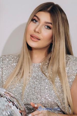 225744 - Elina Et&agrave;: 18 - Ucraina