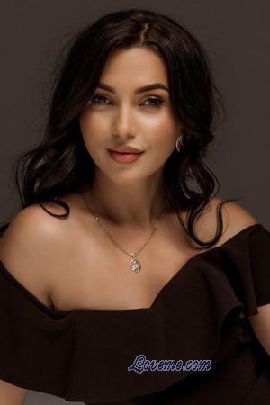 225826 - Kateryna Et&agrave;: 33 - Ucraina