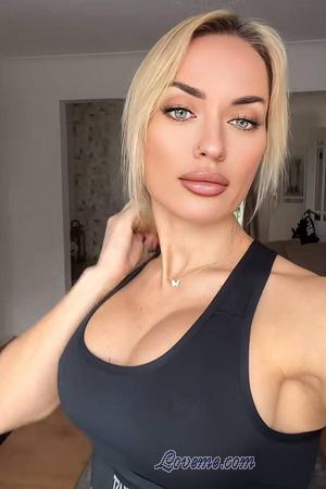 225942 - Olga Et&agrave;: 37 - Moldavia