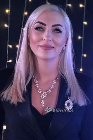 225958 - Karolina Et&agrave;: 52 - Ucraina