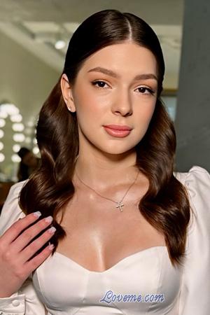 225980 - Anastasiia Et&agrave;: 21 - Ucraina