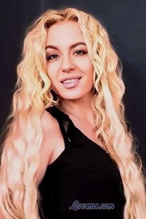 226071 - Anastasiia Et&agrave;: 31 - Ucraina