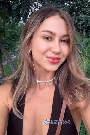 226077 - Oksana Et&agrave;: 28 - Ucraina