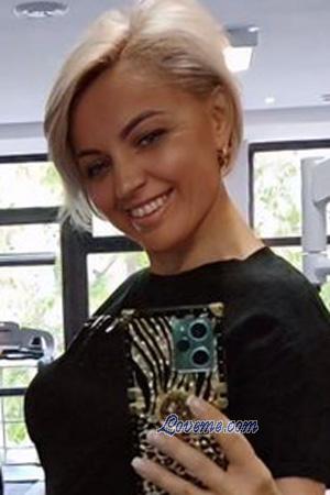 226098 - Nadiya Et&agrave;: 42 - Ucraina