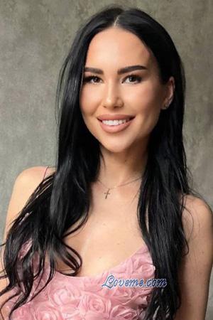 226289 - Iryna Et&agrave;: 33 - Ucraina