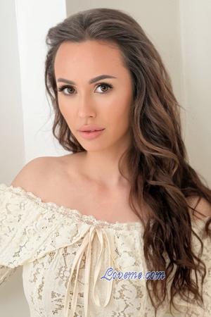 226448 - Olesya Et&agrave;: 35 - Kazakistan