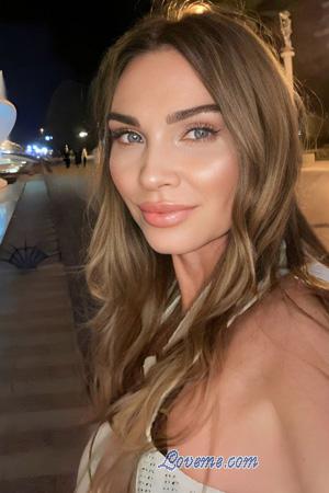 226527 - Khrystyna Et&agrave;: 47 - Ucraina