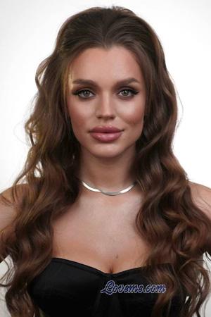 226541 - Nadiia Et&agrave;: 25 - Ucraina