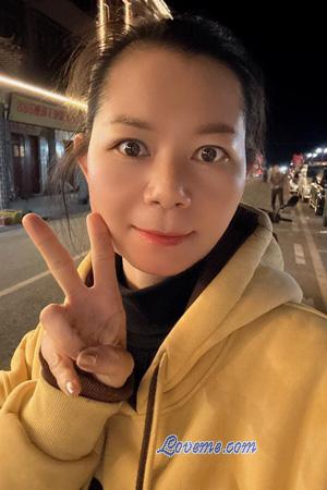 226906 - Wanyi Et&agrave;: 44 - Cina